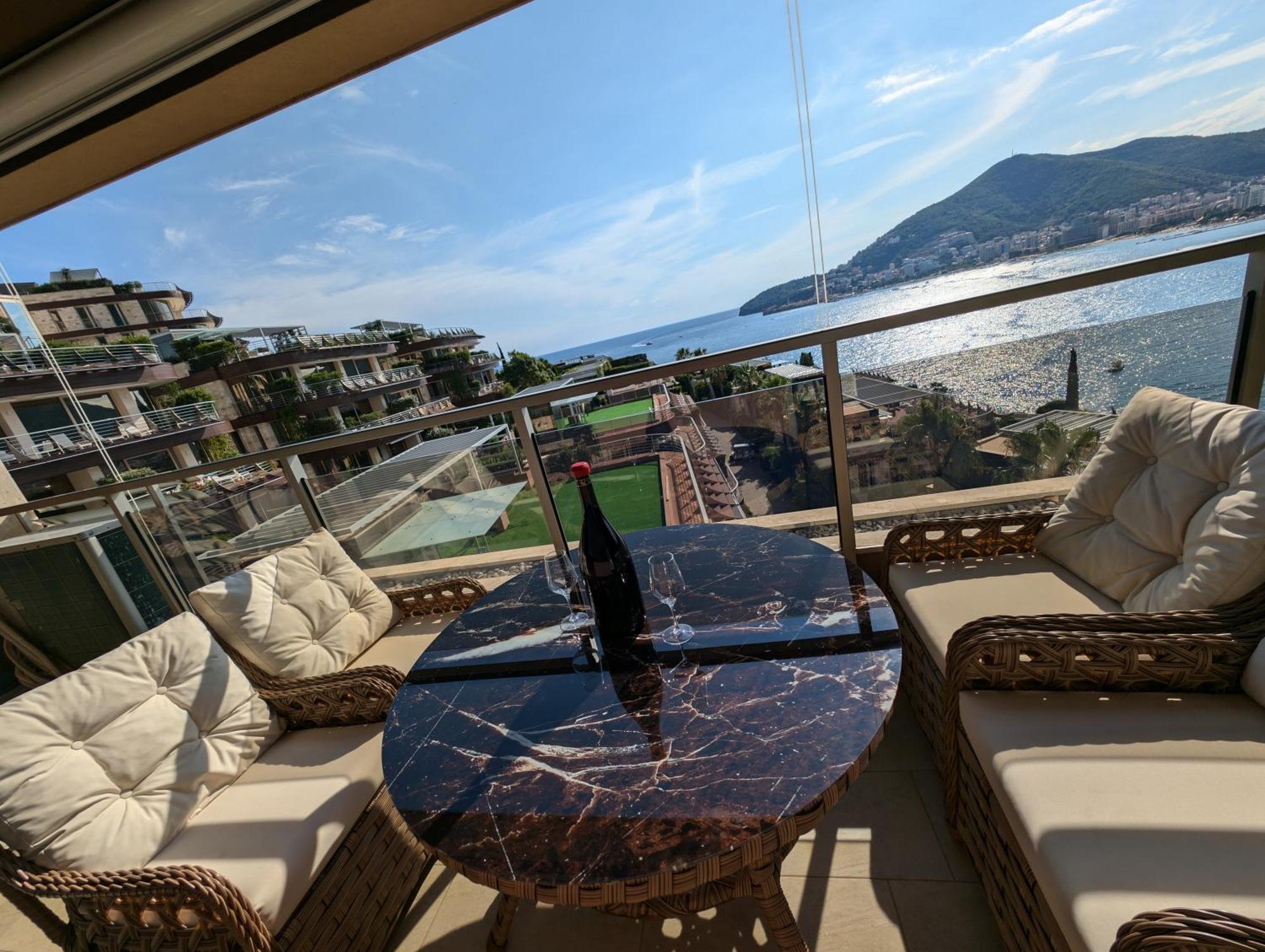 Lux Apartments Harmonia بودفا المظهر الخارجي الصورة