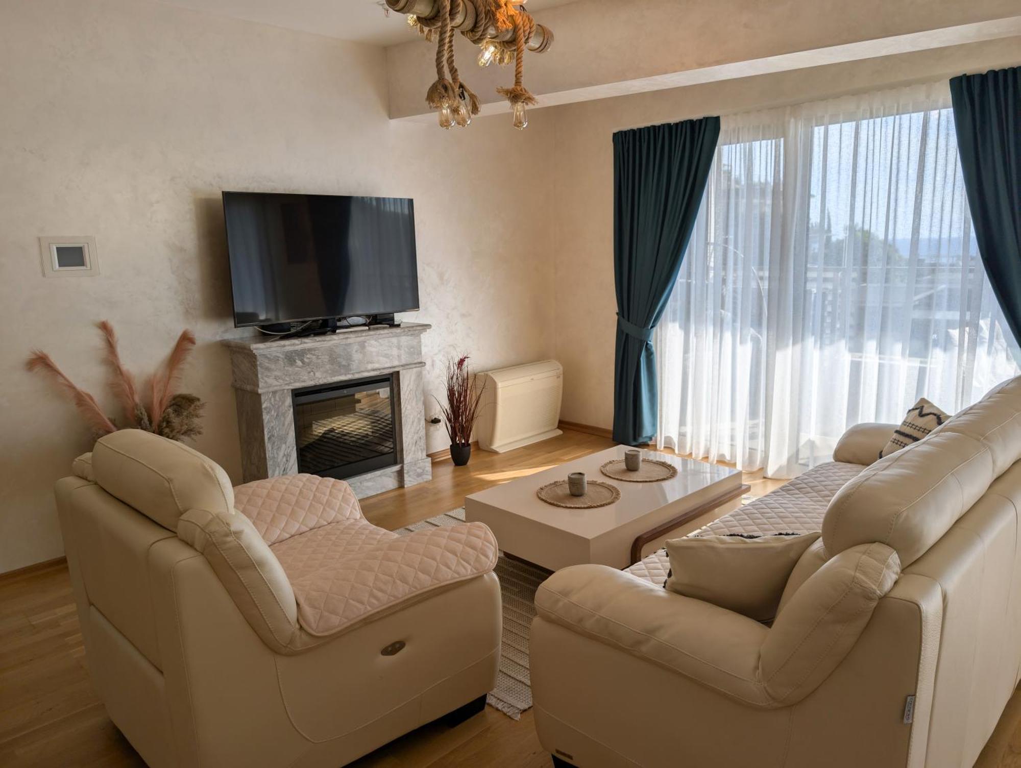 Lux Apartments Harmonia بودفا المظهر الخارجي الصورة